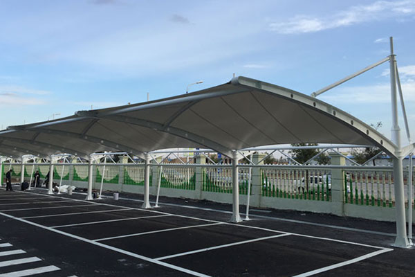雨棚鋼架